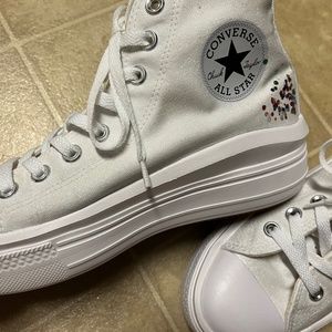 Chuck Taylor All Star Move (white) (High Top) size 9 Women’s